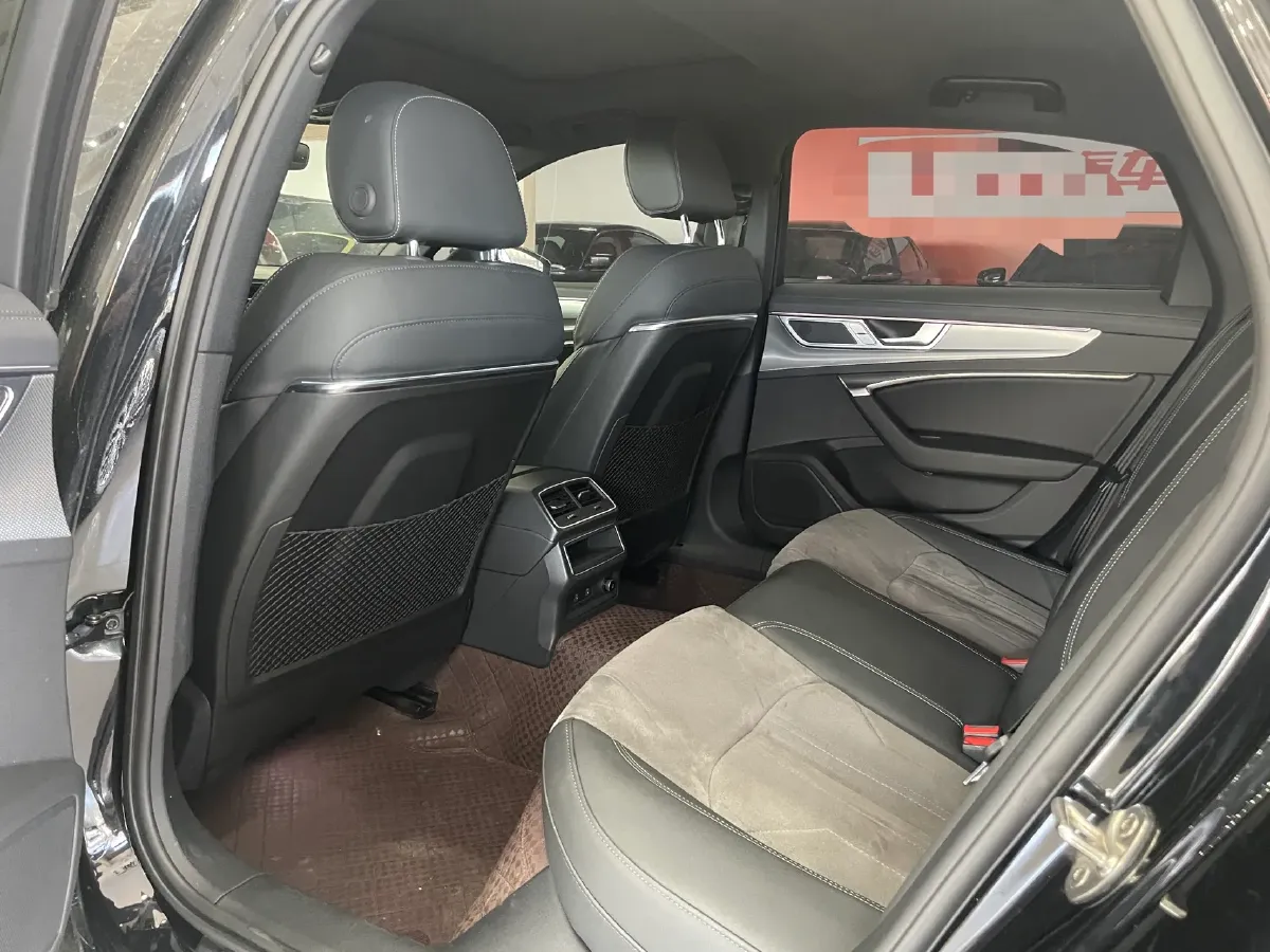 2023 Audi A6L 2.0T 190HP L4 7DCT,autocango,china used car exporter,china ev exporter,chinese used car exporter,chinese used ev exporter