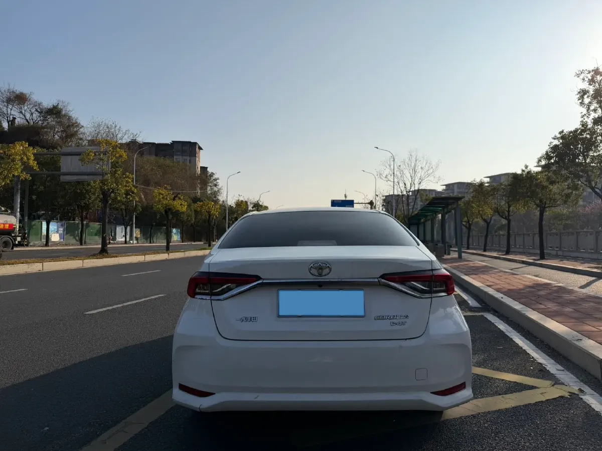 2021 Toyota Corolla 1.2T 116HP L4 CVT,autocango,china used car exporter,china ev exporter,chinese used car exporter,chinese used ev exporter