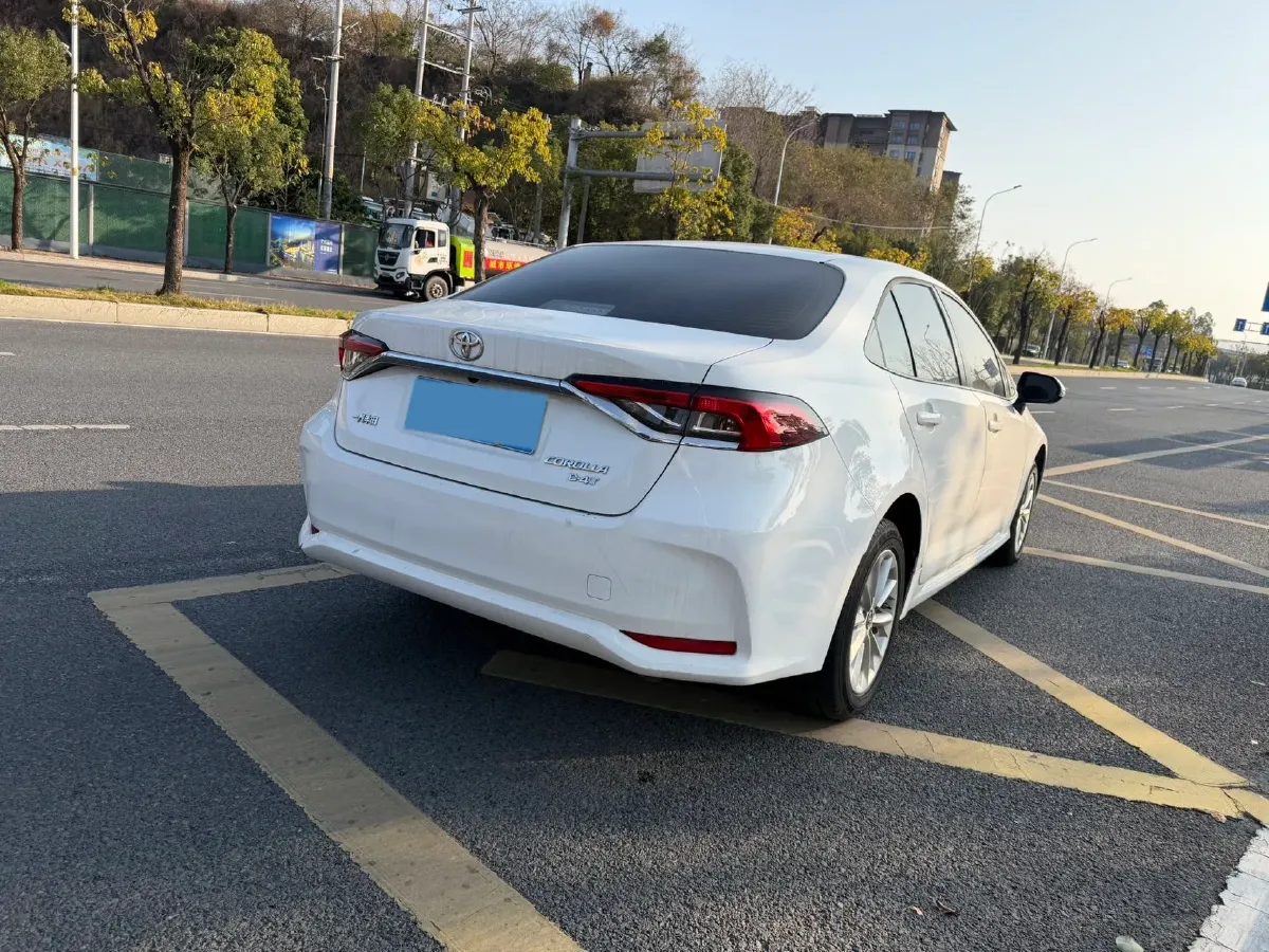 2021 Toyota Corolla 1.2T 116HP L4 CVT,autocango,china used car exporter,china ev exporter,chinese used car exporter,chinese used ev exporter
