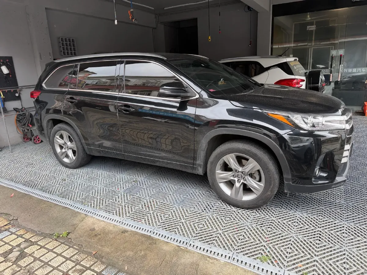 2018 Toyota Highlander 2.0T 220HP L4 6AT,autocango,china used car exporter,china ev exporter,chinese used car exporter,chinese used ev exporter