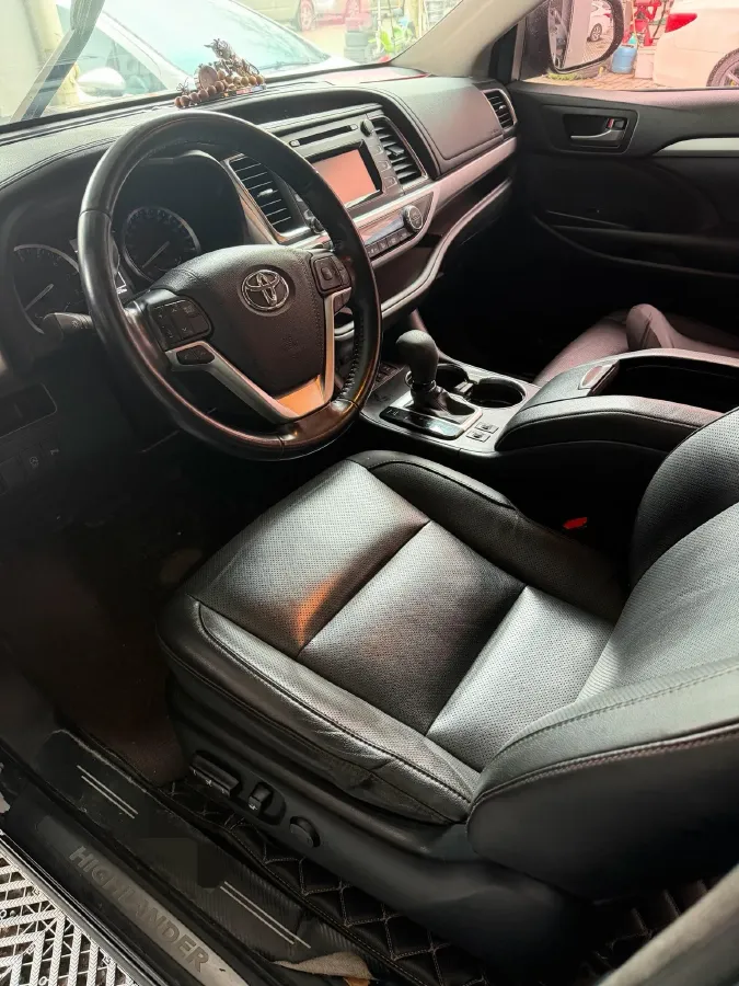 2018 Toyota Highlander 2.0T 220HP L4 6AT,autocango,china used car exporter,china ev exporter,chinese used car exporter,chinese used ev exporter