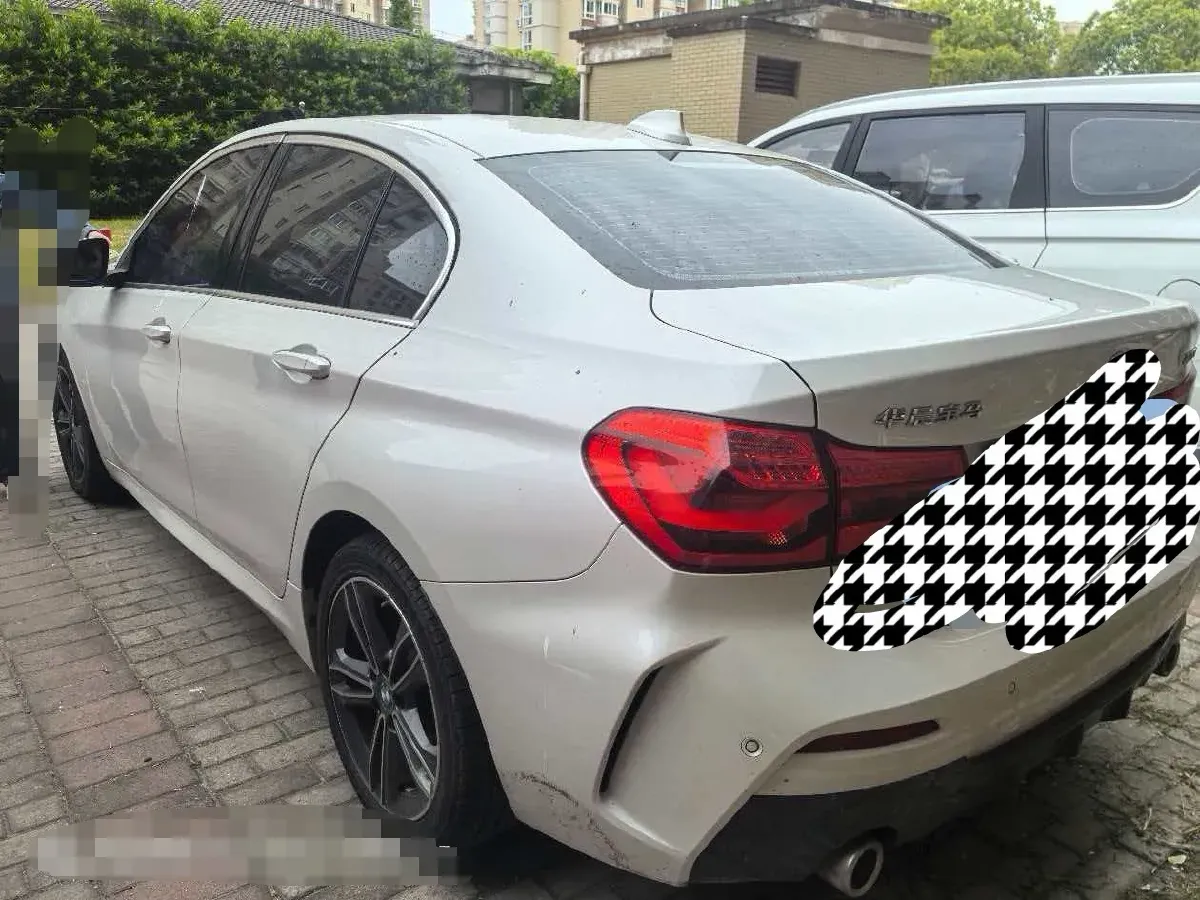 2021 BMW 1 Series 1.5T 140HP L3 7DCT,autocango,china used car exporter,china ev exporter,chinese used car exporter,chinese used ev exporter