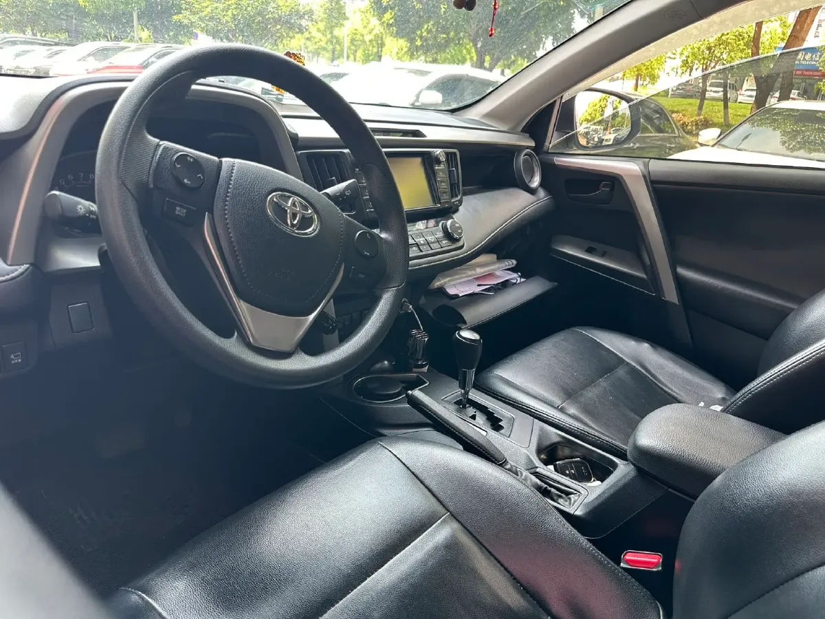 2018 Toyota RAV4 2.0L 151HP L4 CVT,autocango,china used car exporter,china ev exporter,chinese used car exporter,chinese used ev exporter