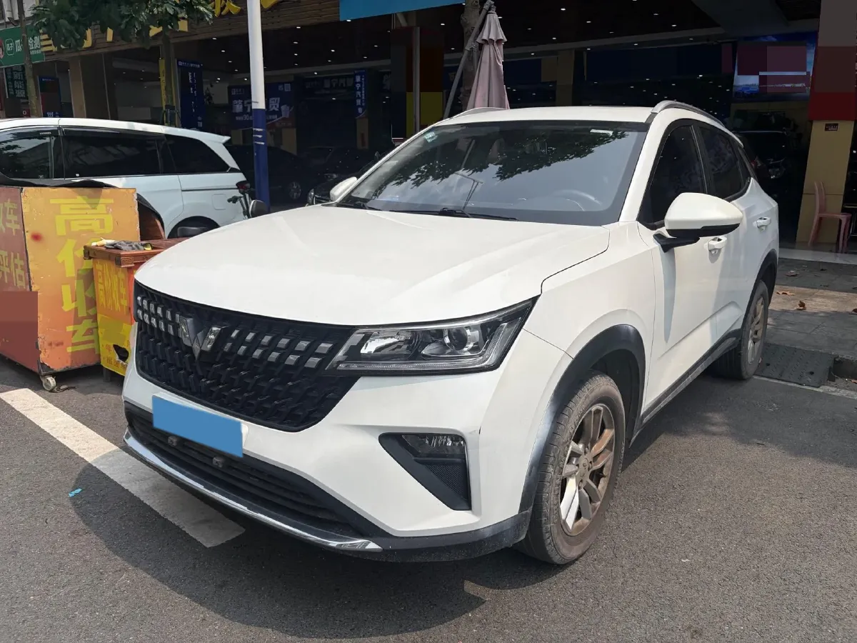 2022 WuLing XingChi 1.5L 99HP L4 6MT,autocango,china used car exporter,china ev exporter,chinese used car exporter,chinese used ev exporter