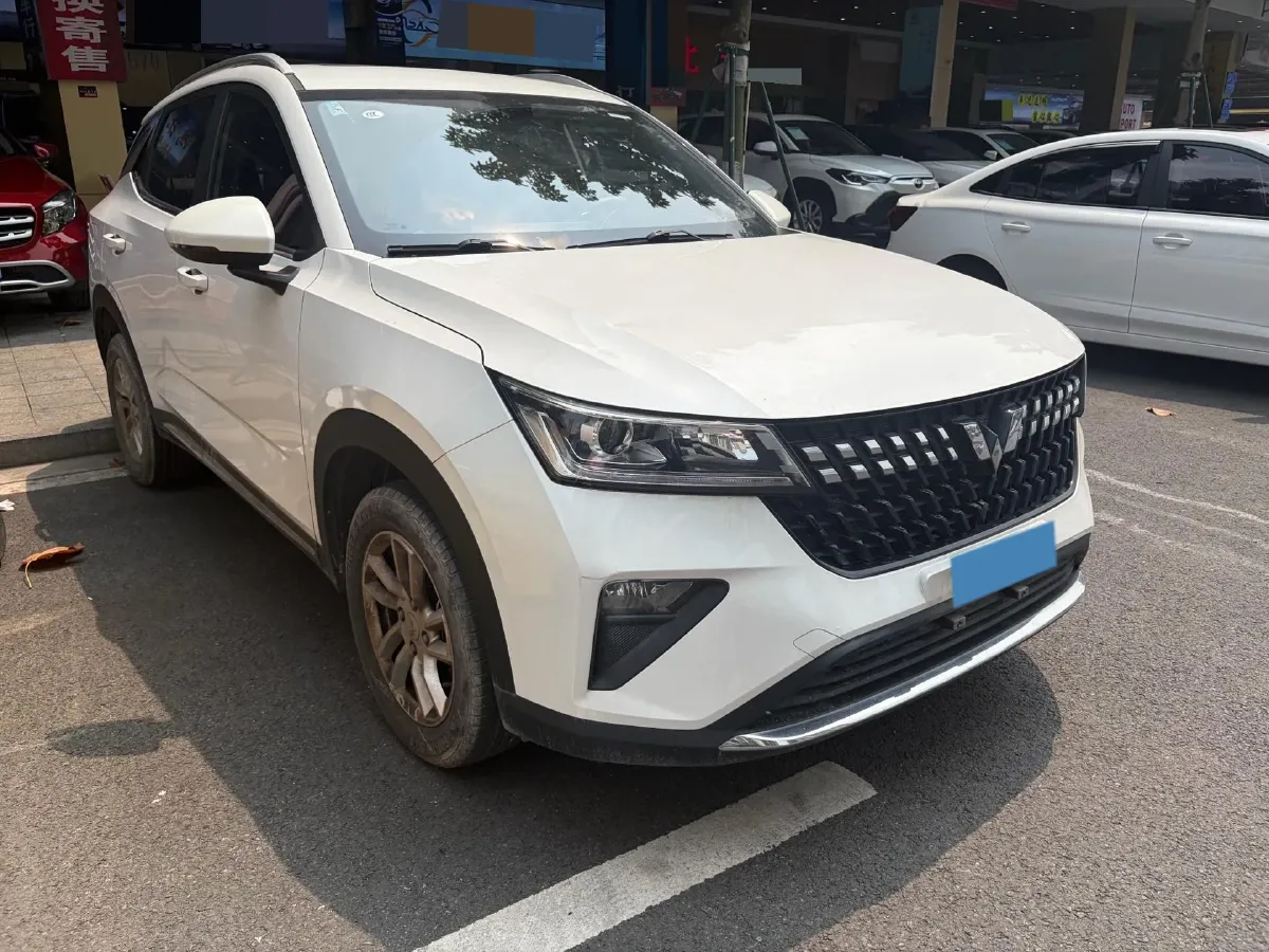 2022 WuLing XingChi 1.5L 99HP L4 6MT,autocango,china used car exporter,china ev exporter,chinese used car exporter,chinese used ev exporter