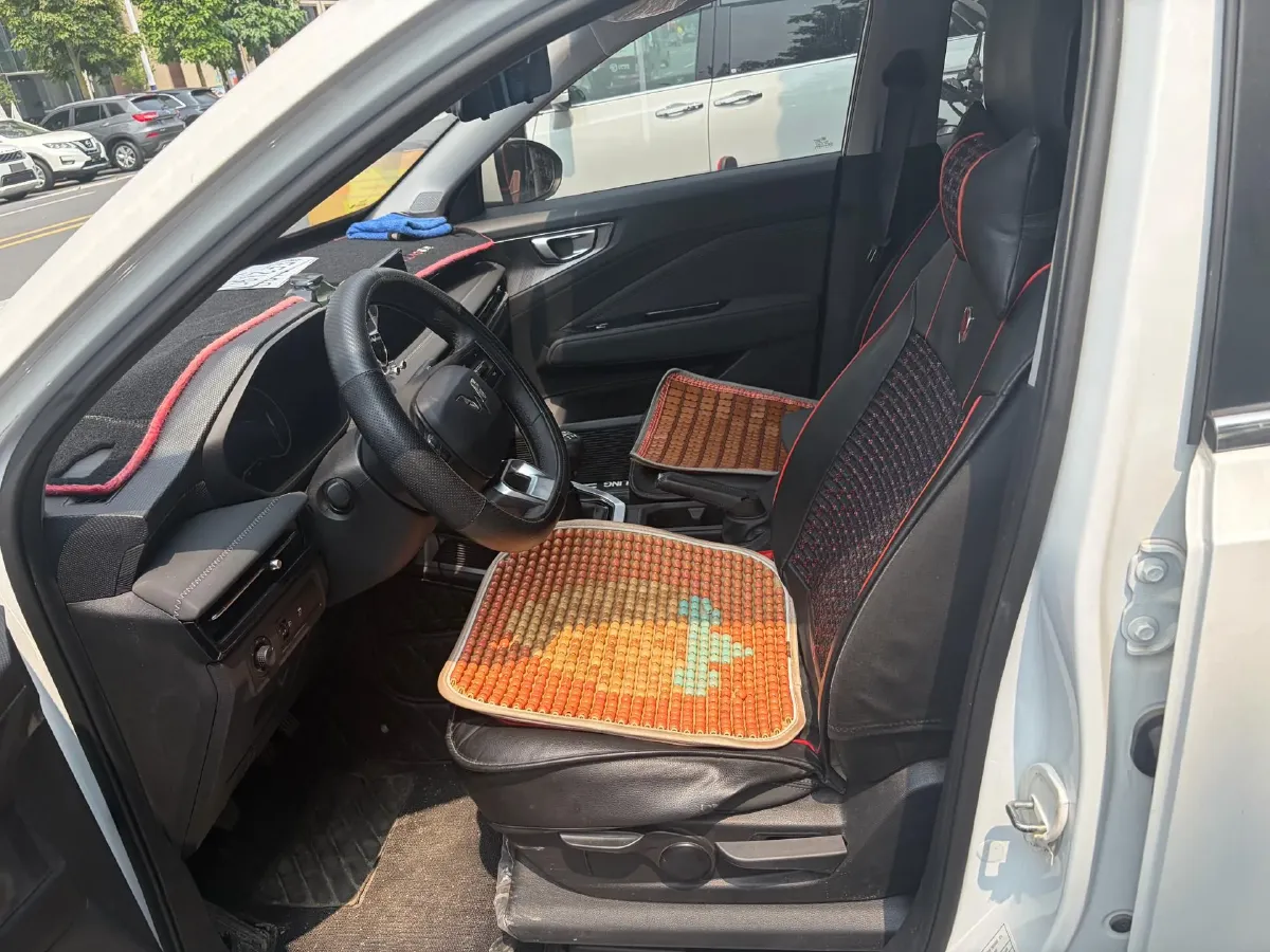 2022 WuLing XingChi 1.5L 99HP L4 6MT,autocango,china used car exporter,china ev exporter,chinese used car exporter,chinese used ev exporter