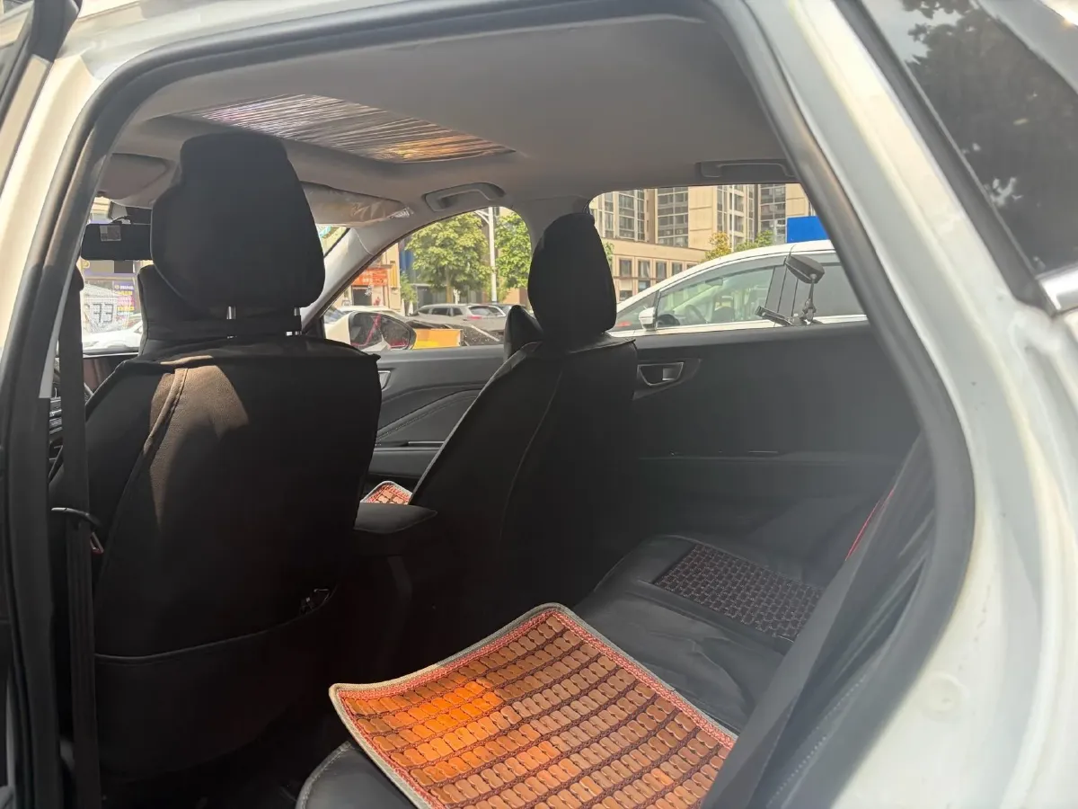 2022 WuLing XingChi 1.5L 99HP L4 6MT,autocango,china used car exporter,china ev exporter,chinese used car exporter,chinese used ev exporter