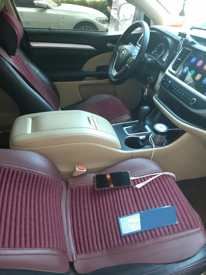 2021 Toyota Highlander 2.0T 220HP L4 6AT,autocango,china used car exporter,china ev exporter,chinese used car exporter,chinese used ev exporter