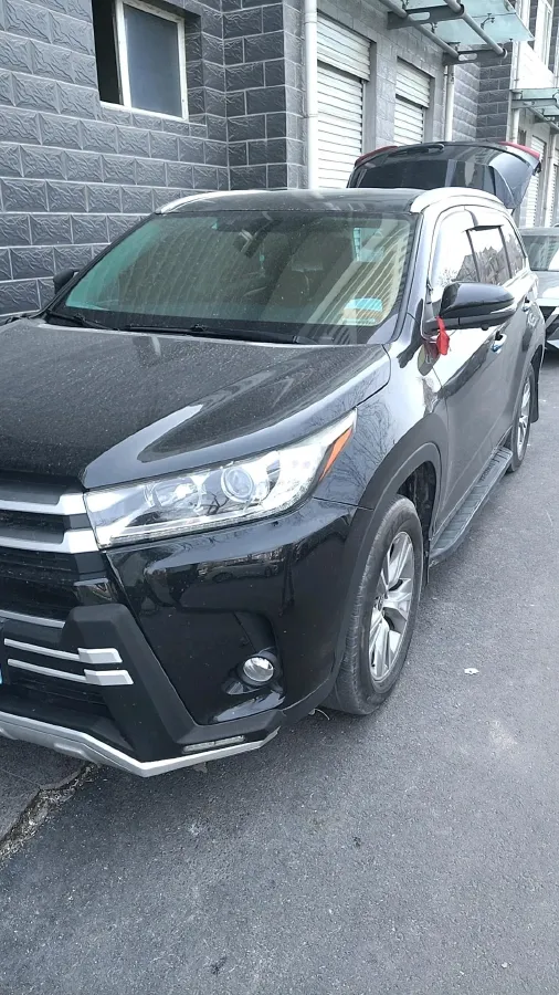 2021 Toyota Highlander 2.0T 220HP L4 6AT,autocango,china used car exporter,china ev exporter,chinese used car exporter,chinese used ev exporter