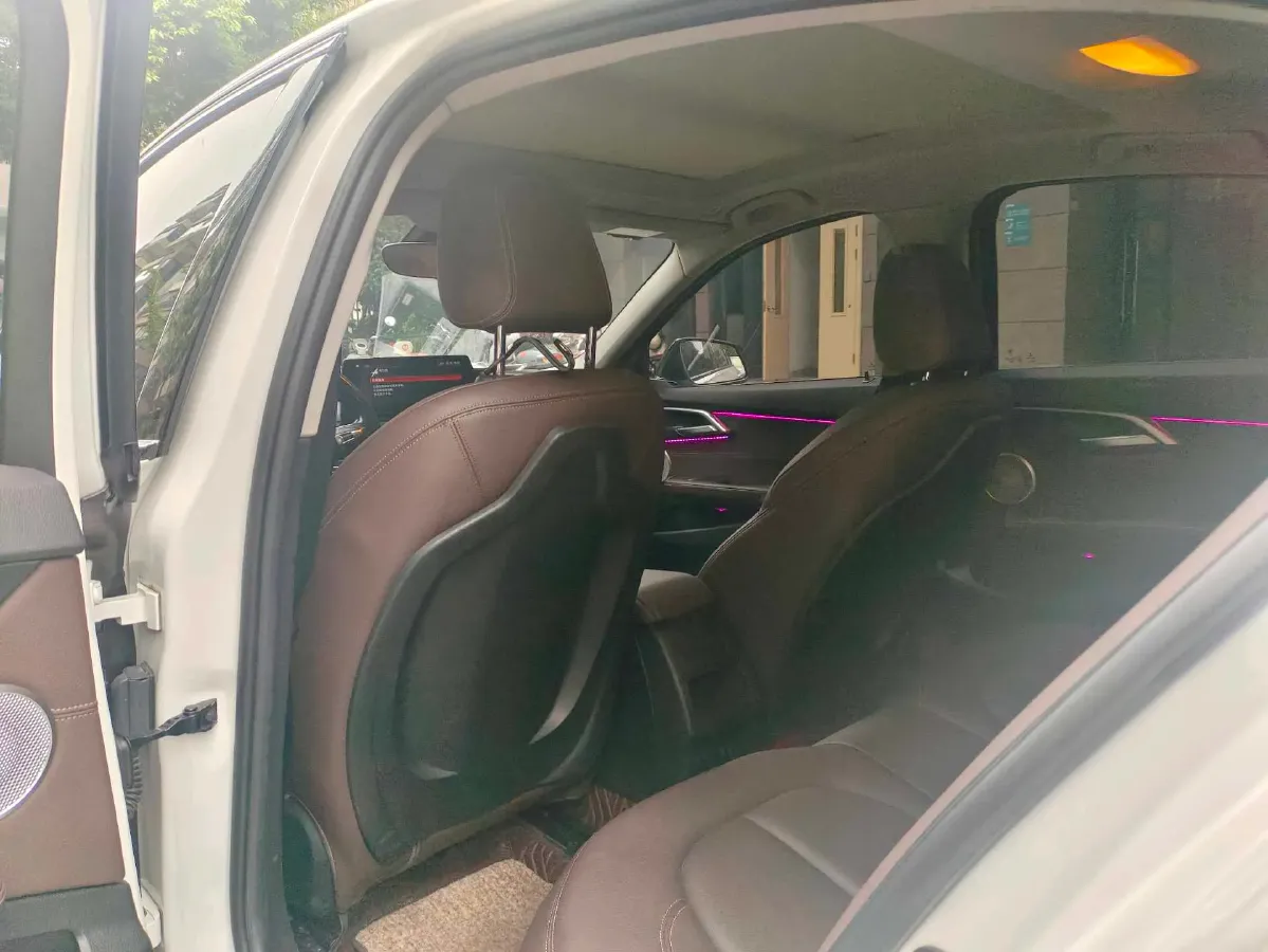 2021 BMW 1 Series 1.5T 140HP L3 7DCT,autocango,china used car exporter,china ev exporter,chinese used car exporter,chinese used ev exporter