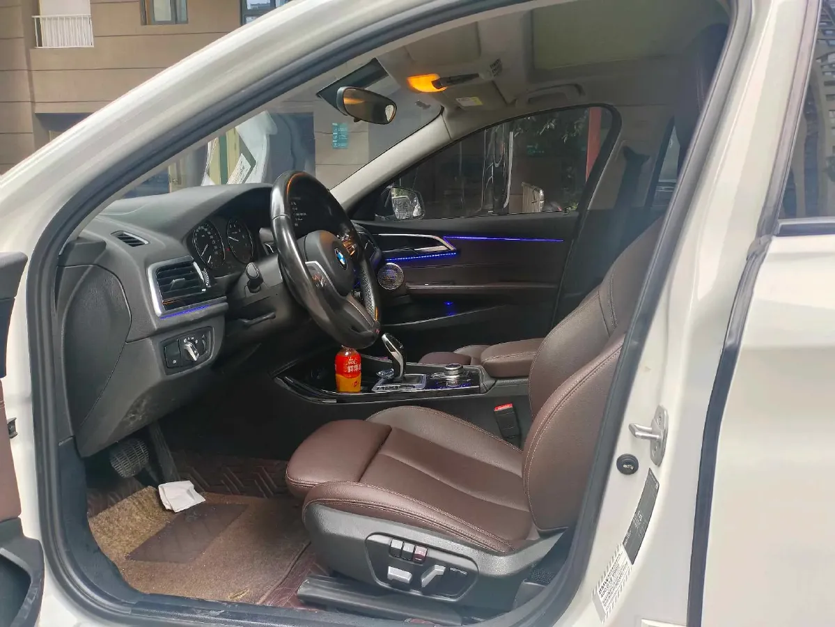 2021 BMW 1 Series 1.5T 140HP L3 7DCT,autocango,china used car exporter,china ev exporter,chinese used car exporter,chinese used ev exporter