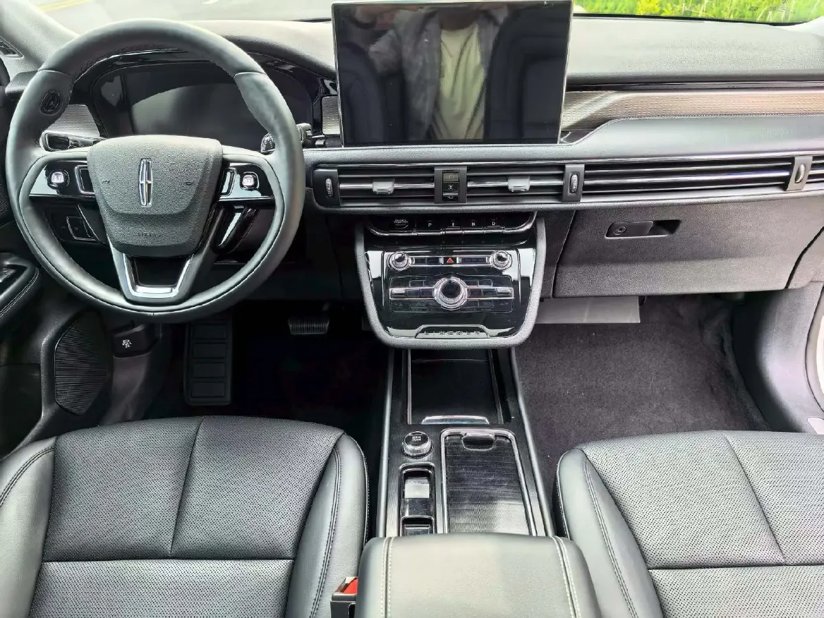 2022 Lincoln Corsair 2.0T 245HP L4 8AT,autocango,china used car exporter,china ev exporter,chinese used car exporter,chinese used ev exporter