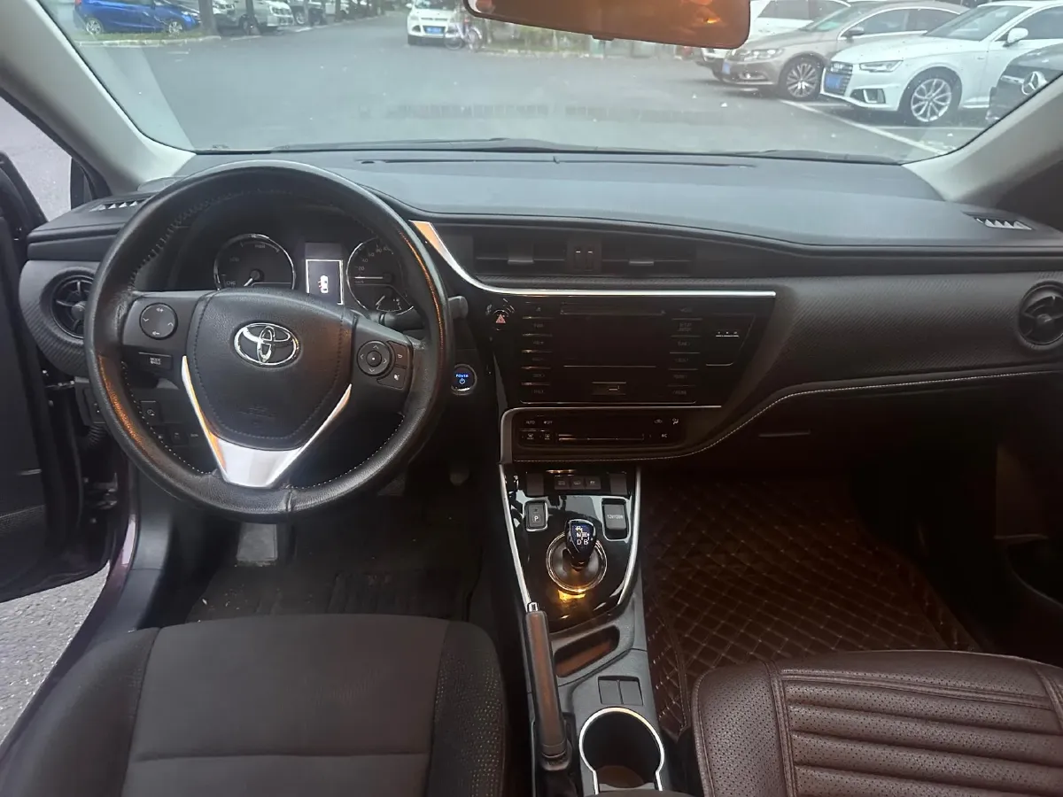 2019 Toyota Corolla Hybird E+ 1.8L 99HP L4 E-CVT PHEV 10.5KWH,autocango,china used car exporter,china ev exporter,chinese used car exporter,chinese used ev exporter