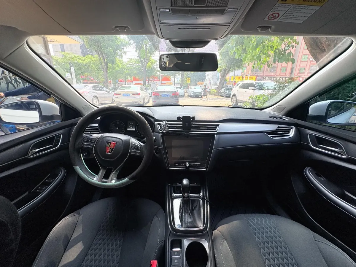 2019 Roewe i5 1.5L 120HP L4 CVT,autocango,china used car exporter,china ev exporter,chinese used car exporter,chinese used ev exporter