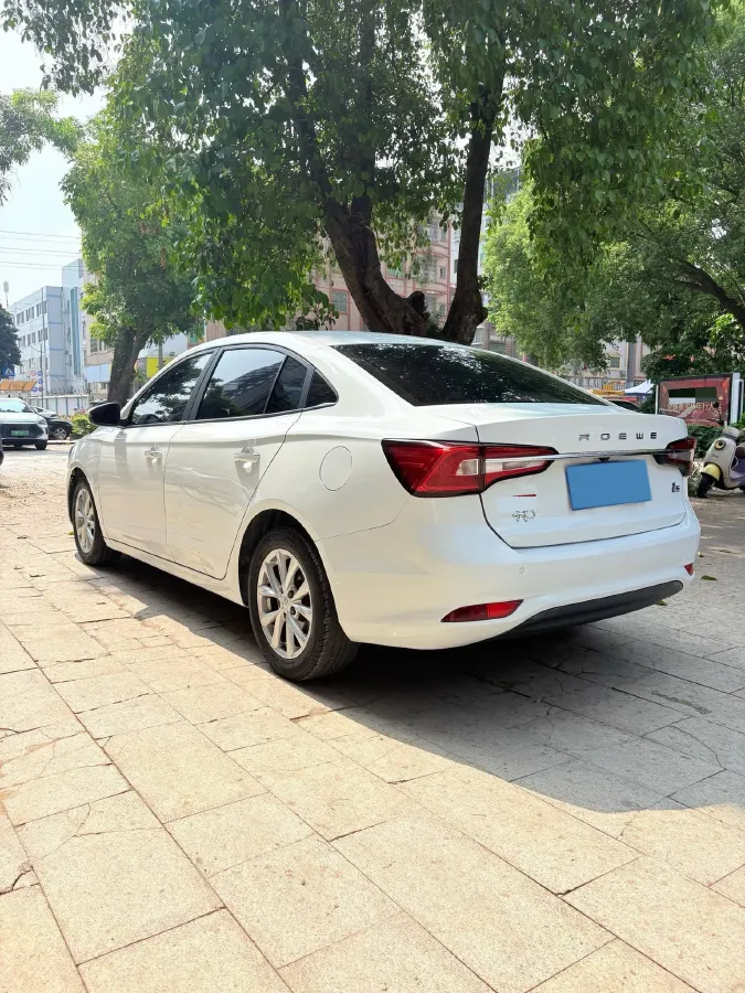 2019 Roewe i5 1.5L 120HP L4 CVT,autocango,china used car exporter,china ev exporter,chinese used car exporter,chinese used ev exporter