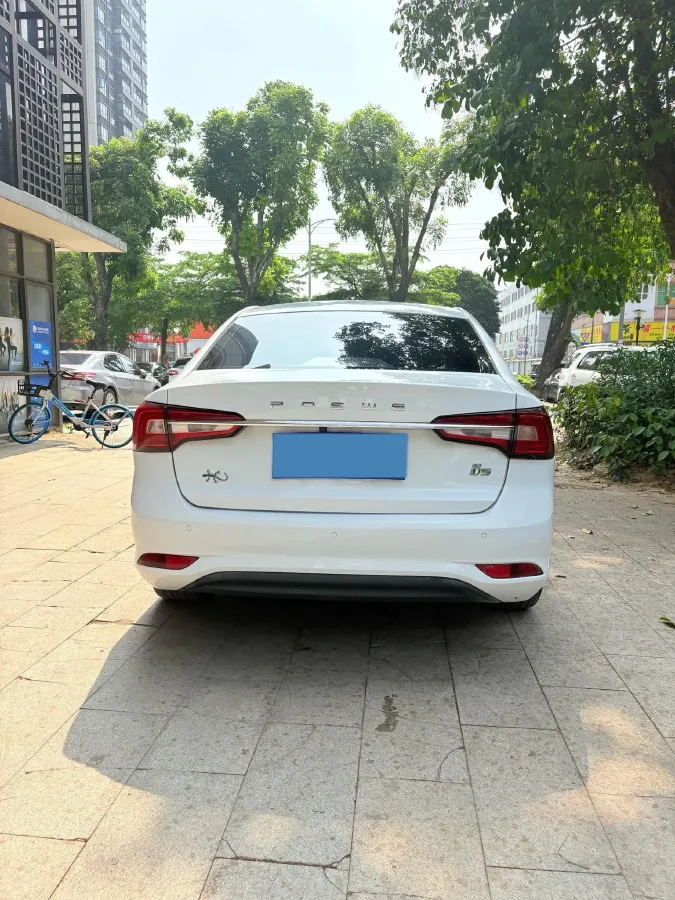 2019 Roewe i5 1.5L 120HP L4 CVT,autocango,china used car exporter,china ev exporter,chinese used car exporter,chinese used ev exporter