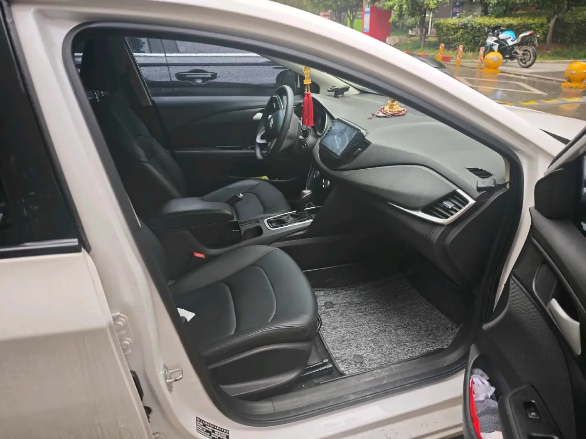 2019 Chevrolet Cavalier 1.5L 113HP L4 6AT,autocango,china used car exporter,china ev exporter,chinese used car exporter,chinese used ev exporter
