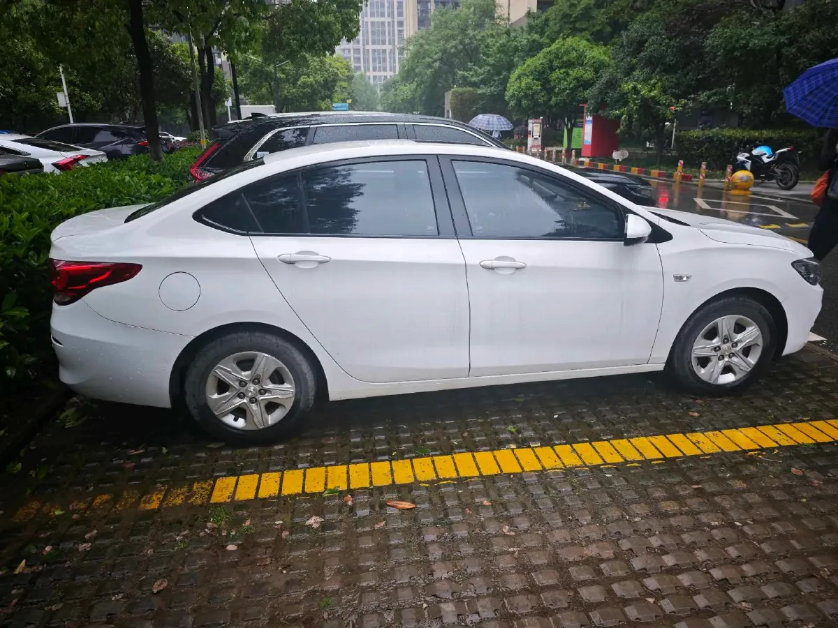 2019 Chevrolet Cavalier 1.5L 113HP L4 6AT,autocango,china used car exporter,china ev exporter,chinese used car exporter,chinese used ev exporter