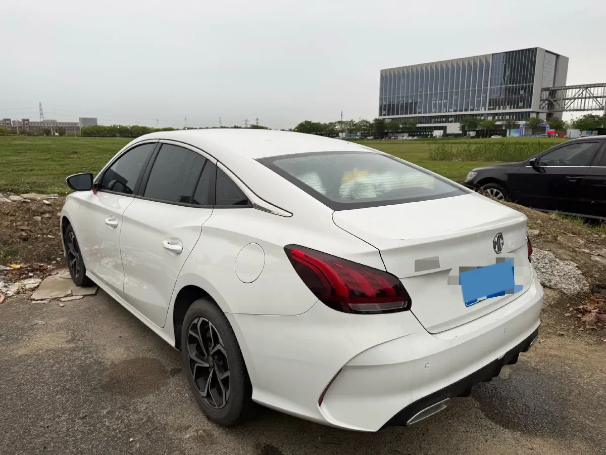 2023 MG 5 1.5L 129HP L4 5MT,autocango,china used car exporter,china ev exporter,chinese used car exporter,chinese used ev exporter