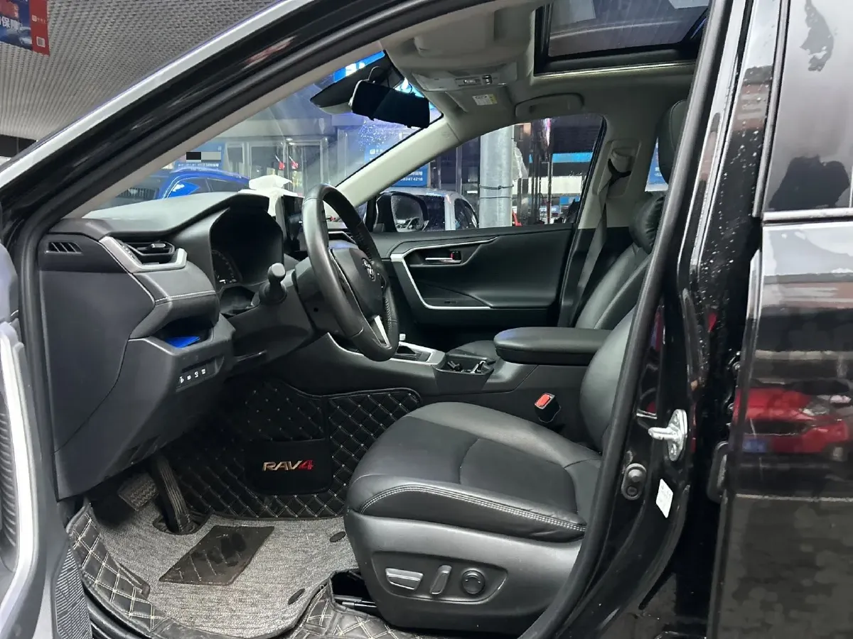 2023 Toyota RAV4 2.0L 171HP L4 CVT,autocango,china used car exporter,china ev exporter,chinese used car exporter,chinese used ev exporter