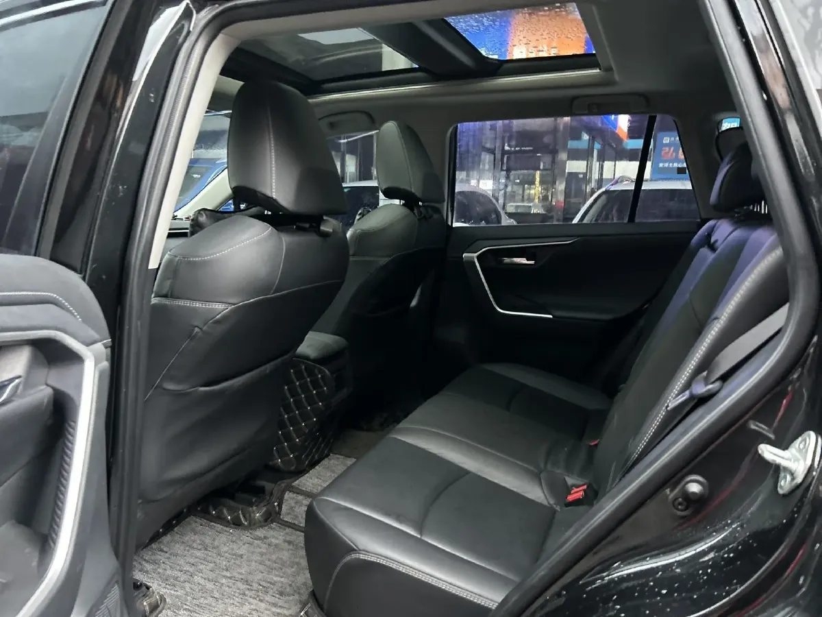 2023 Toyota RAV4 2.0L 171HP L4 CVT,autocango,china used car exporter,china ev exporter,chinese used car exporter,chinese used ev exporter