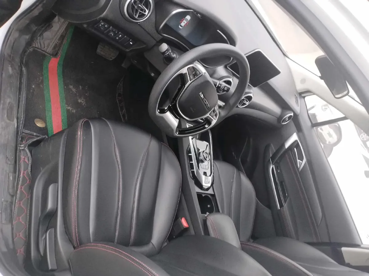 2022 ChangAn UNI-T 1.5T 188HP L4 7DCT,autocango,china used car exporter,china ev exporter,chinese used car exporter,chinese used ev exporter