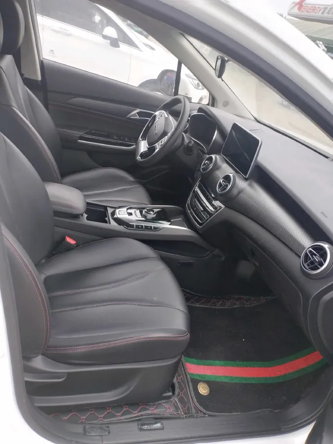 2022 ChangAn UNI-T 1.5T 188HP L4 7DCT,autocango,china used car exporter,china ev exporter,chinese used car exporter,chinese used ev exporter