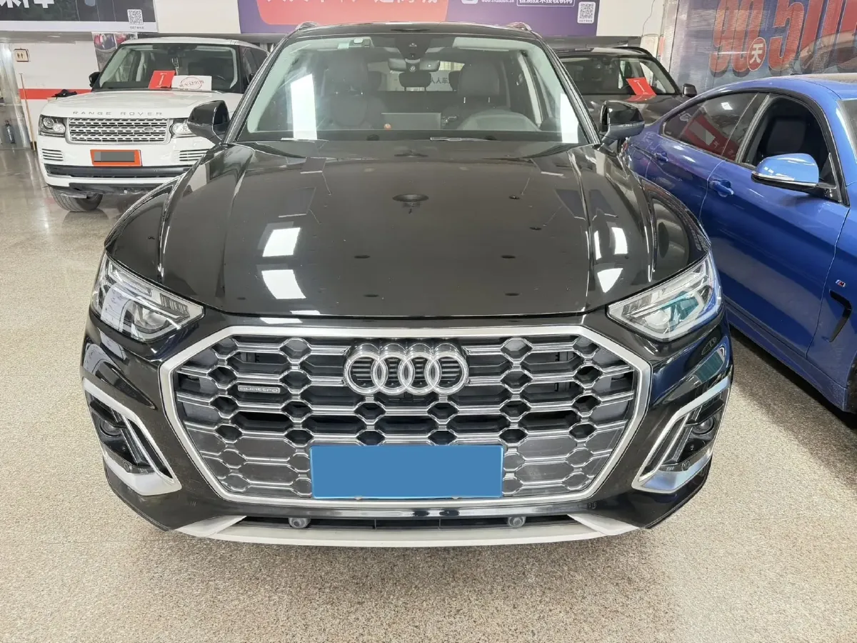 2022 Audi Q5L 2.0T 252HP L4 7DCT,autocango,china used car exporter,china ev exporter,chinese used car exporter,chinese used ev exporter