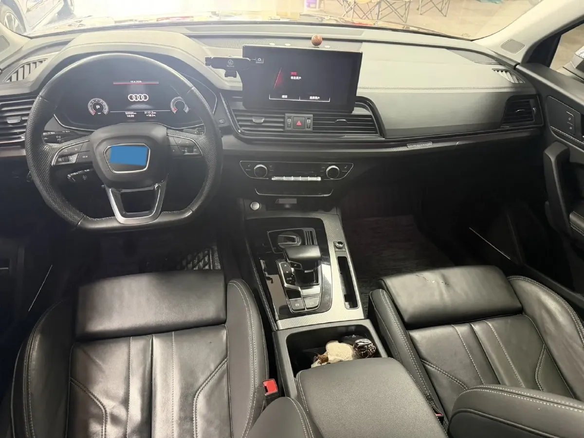 2022 Audi Q5L 2.0T 252HP L4 7DCT,autocango,china used car exporter,china ev exporter,chinese used car exporter,chinese used ev exporter