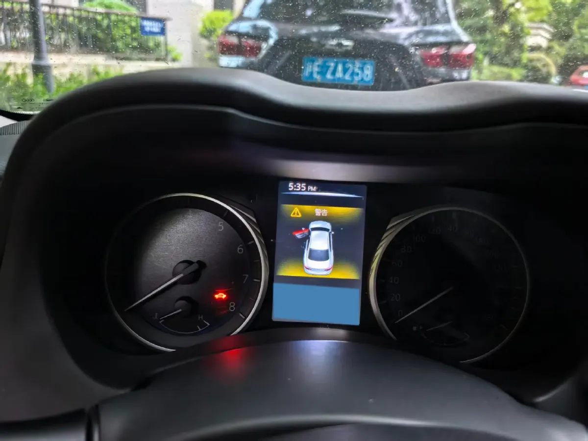 2016 Infiniti Q50L 2.0T 211HP L4 7AT,autocango,china used car exporter,china ev exporter,chinese used car exporter,chinese used ev exporter