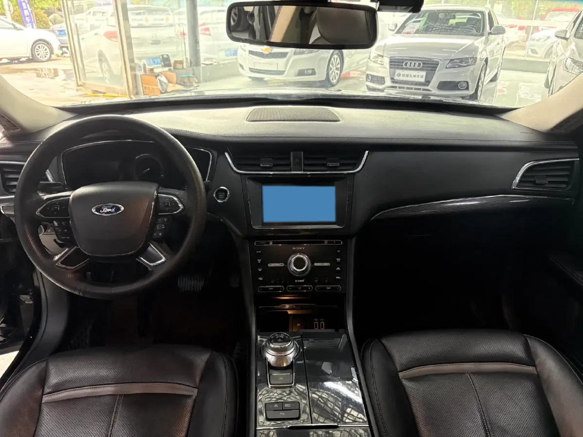 2017 Ford Taurus 2.0T 245HP L4 6AT,autocango,china used car exporter,china ev exporter,chinese used car exporter,chinese used ev exporter