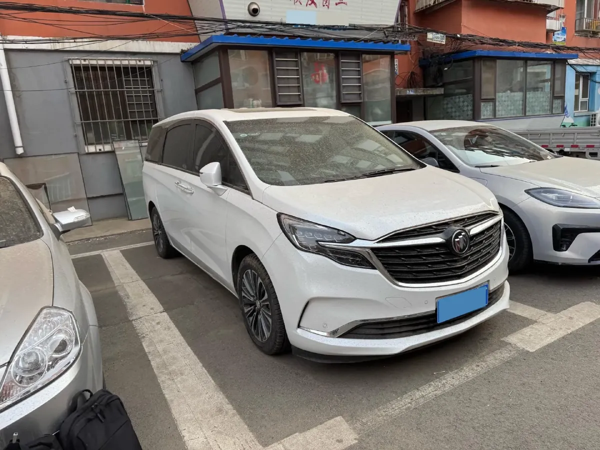 2022 Buick GL8 2.0T 237HP L4 9AT,autocango,china used car exporter,china ev exporter,chinese used car exporter,chinese used ev exporter