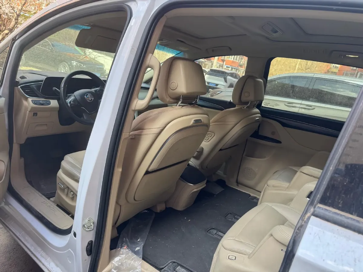 2022 Buick GL8 2.0T 237HP L4 9AT,autocango,china used car exporter,china ev exporter,chinese used car exporter,chinese used ev exporter