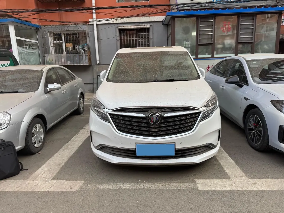 2022 Buick GL8 2.0T 237HP L4 9AT,autocango,china used car exporter,china ev exporter,chinese used car exporter,chinese used ev exporter