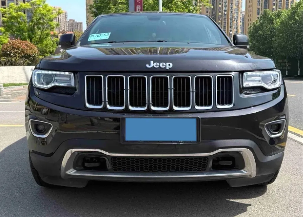 2014 Jeep Grand Cherokee 3.0L 234HP V6 8AT,autocango,china used car exporter,china ev exporter,chinese used car exporter,chinese used ev exporter