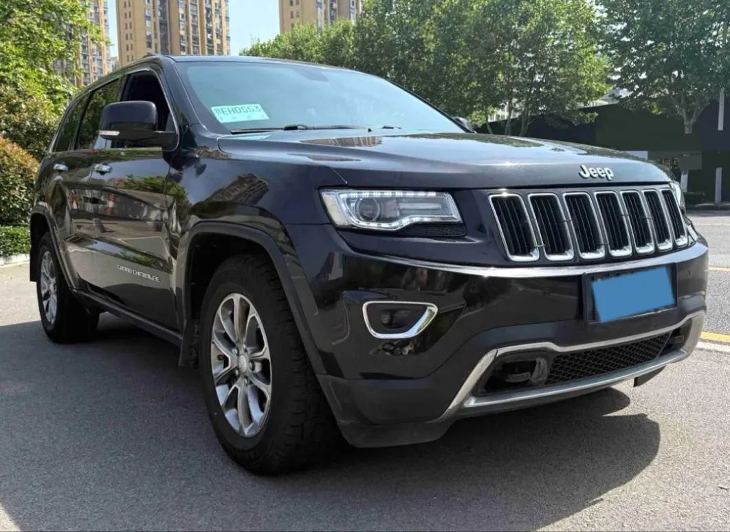 2014 Jeep Grand Cherokee 3.0L 234HP V6 8AT,autocango,china used car exporter,china ev exporter,chinese used car exporter,chinese used ev exporter