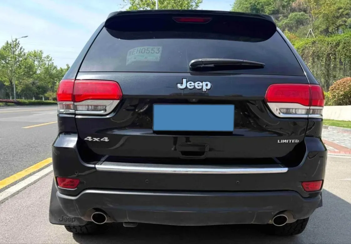 2014 Jeep Grand Cherokee 3.0L 234HP V6 8AT,autocango,china used car exporter,china ev exporter,chinese used car exporter,chinese used ev exporter