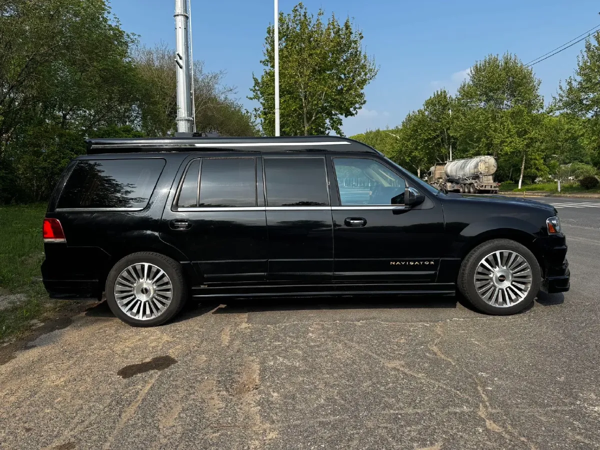 2017 Lincoln Navigator 3.5T 355HP V6 6AT,autocango,china used car exporter,china ev exporter,chinese used car exporter,chinese used ev exporter