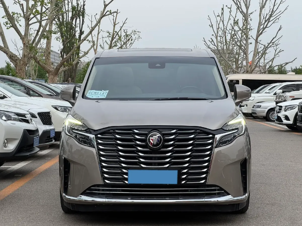 2023 Buick GL8 2.0T 237HP L4 9AT,autocango,china used car exporter,china ev exporter,chinese used car exporter,chinese used ev exporter