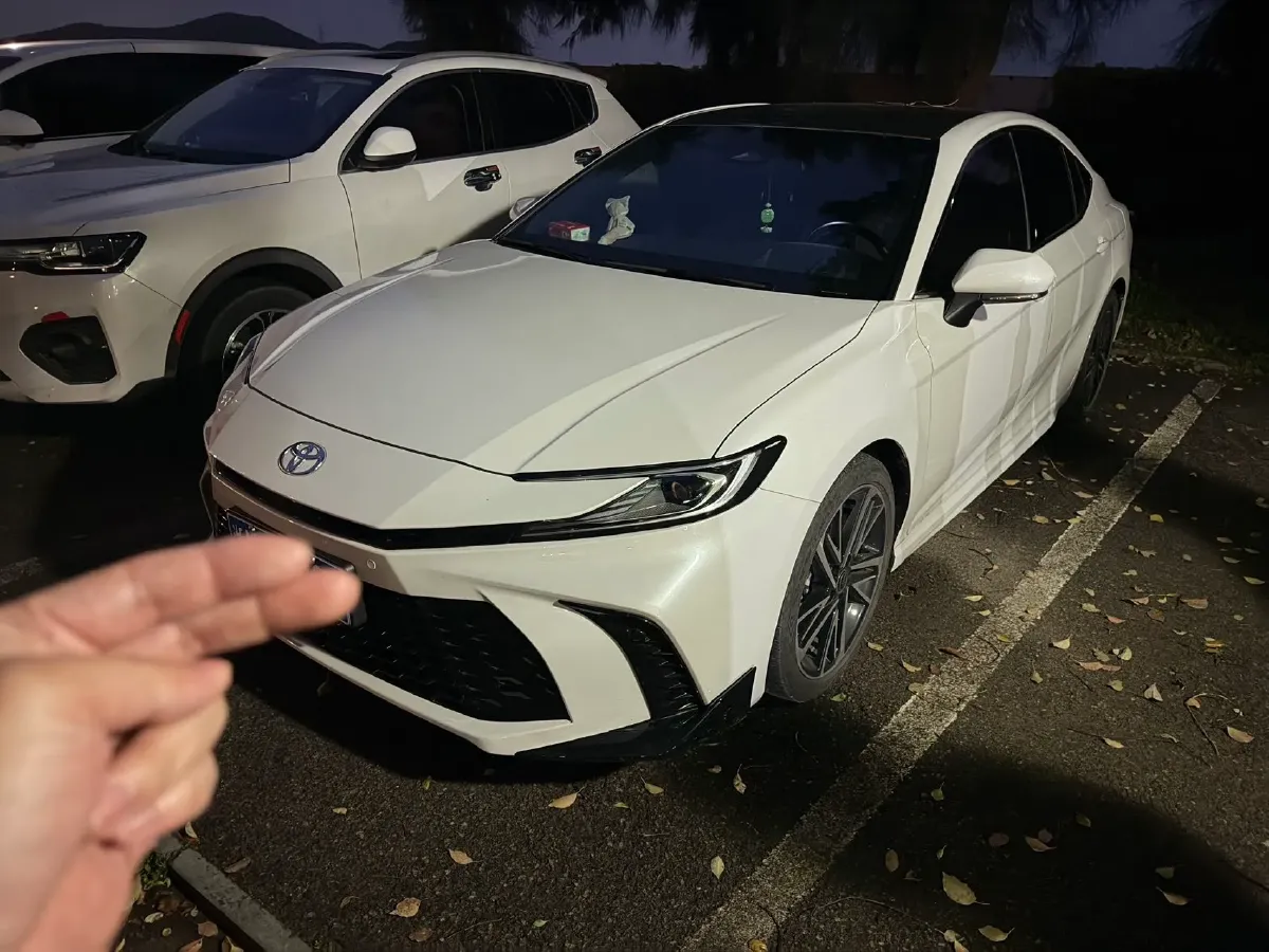 2026 Toyota Camry 2.0L 173HP L4 CVT,autocango,china used car exporter,china ev exporter,chinese used car exporter,chinese used ev exporter