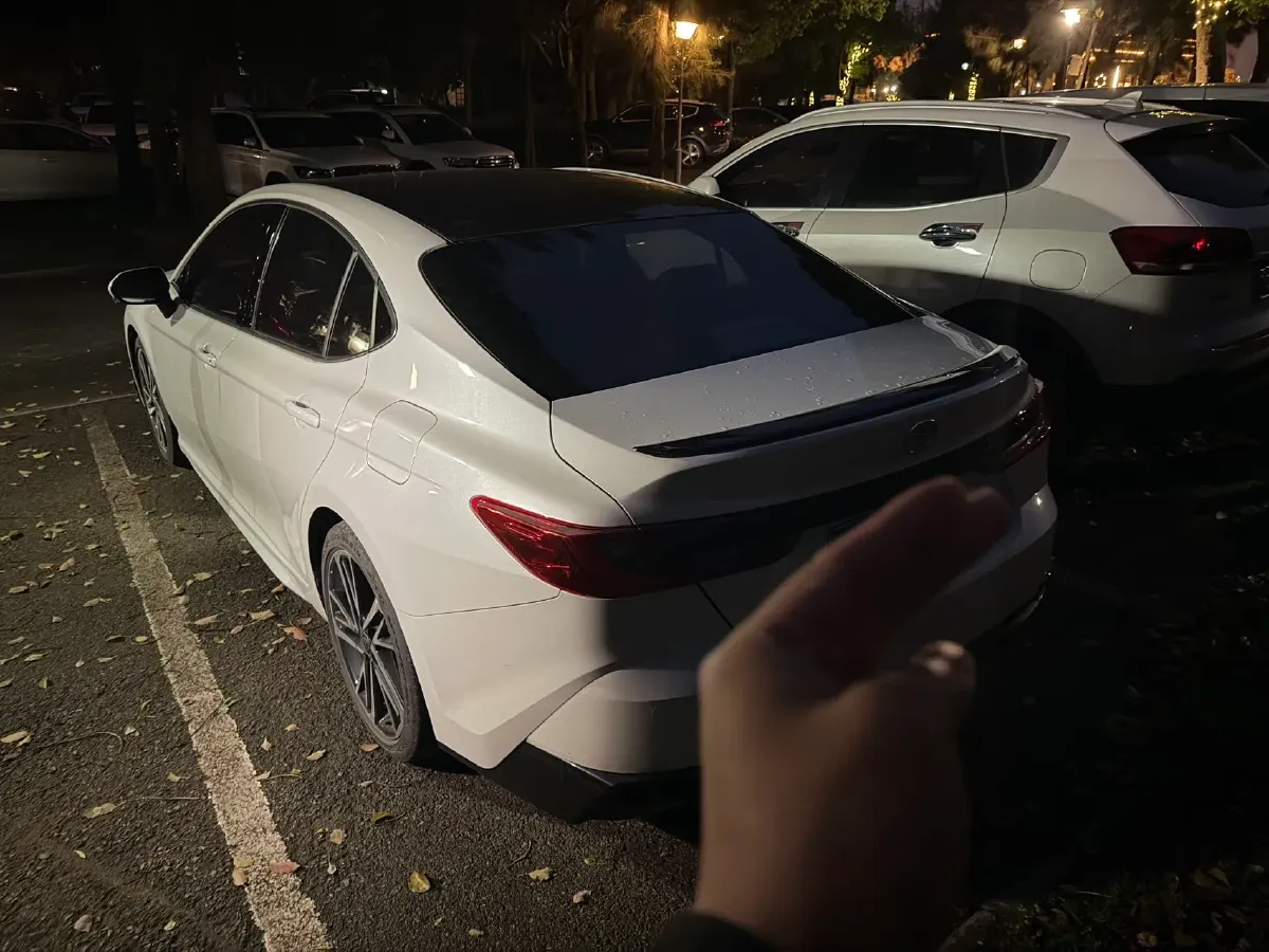 2026 Toyota Camry 2.0L 173HP L4 CVT,autocango,china used car exporter,china ev exporter,chinese used car exporter,chinese used ev exporter