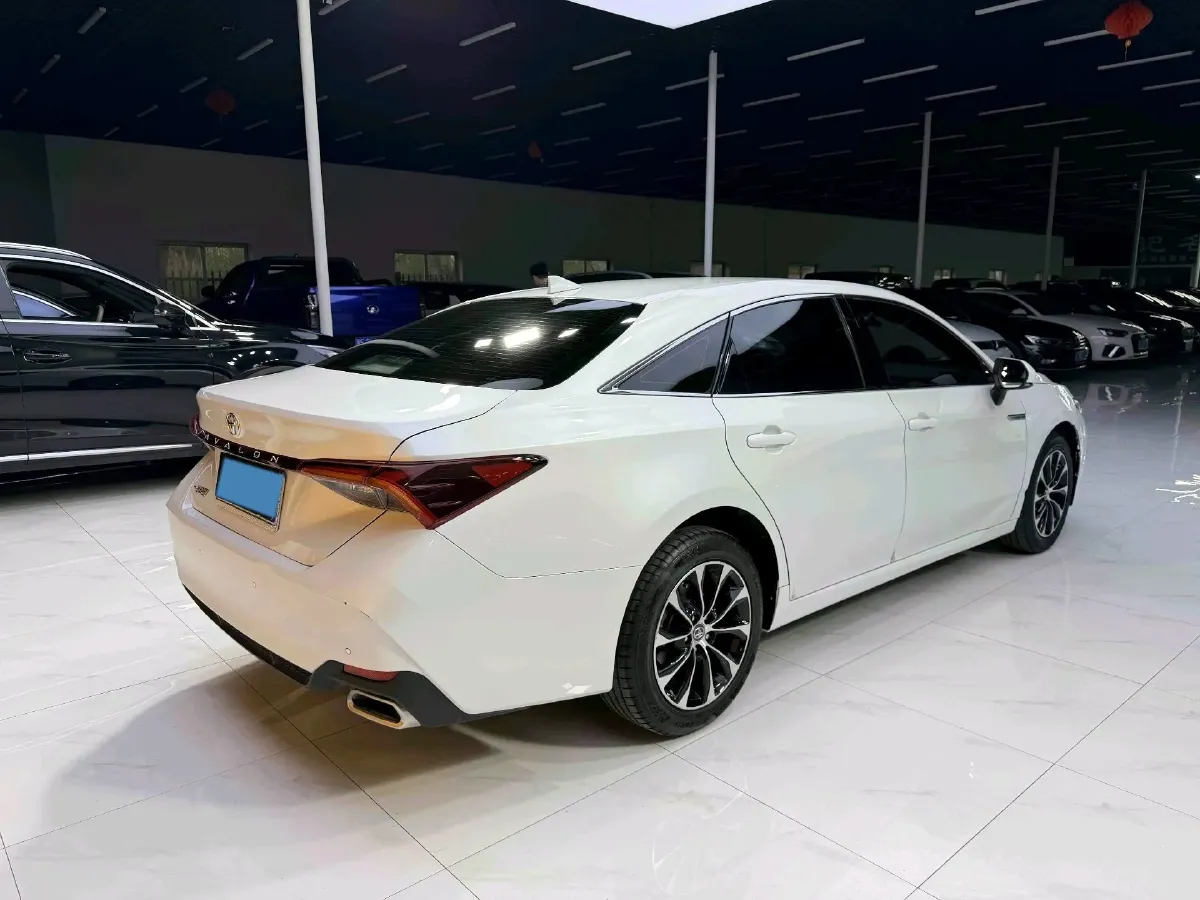 2022 Toyota Avalon 2.0L 178HP L4 CVT,autocango,china used car exporter,china ev exporter,chinese used car exporter,chinese used ev exporter
