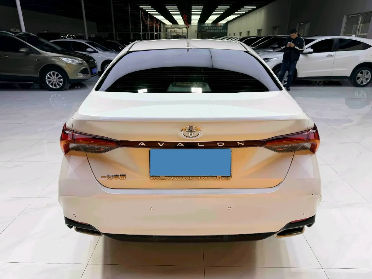 2022 Toyota Avalon 2.0L 178HP L4 CVT,autocango,china used car exporter,china ev exporter,chinese used car exporter,chinese used ev exporter