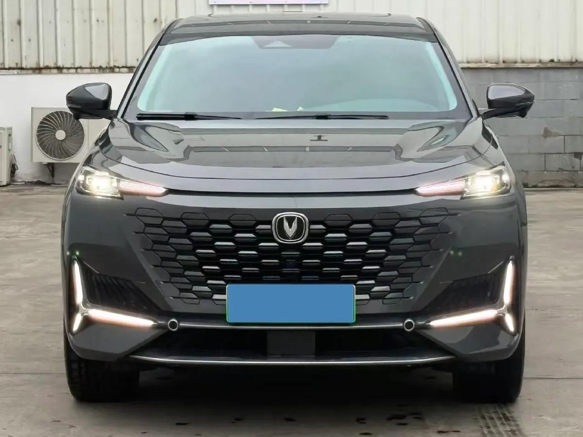 2022 Chevrolet Menlo BEV 61.1KWH,autocango,china used car exporter,china ev exporter,chinese used car exporter,chinese used ev exporter