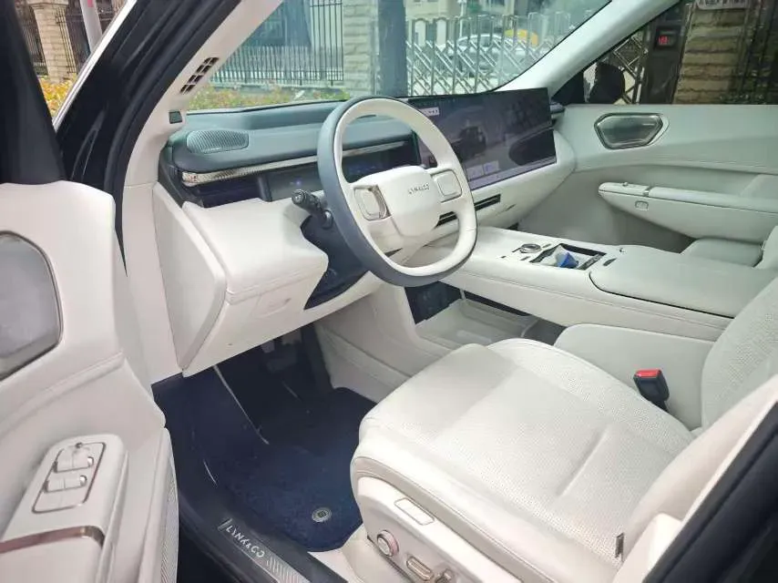 2025 LYNK&CO 900 2.0T 254HP L4 3DHT PHEV,autocango,china used car exporter,china ev exporter,chinese used car exporter,chinese used ev exporter