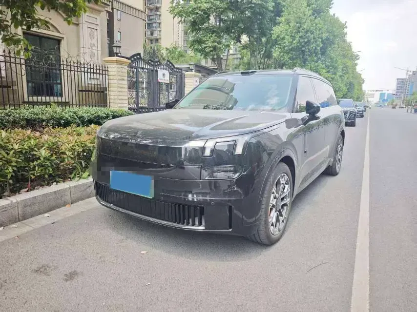 2025 LYNK&CO 900 2.0T 254HP L4 3DHT PHEV,autocango,china used car exporter,china ev exporter,chinese used car exporter,chinese used ev exporter