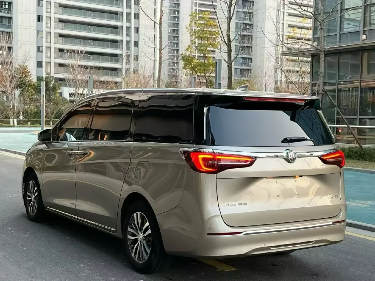 2023 Buick GL8 2.0T 237HP L4 9AT,autocango,china used car exporter,china ev exporter,chinese used car exporter,chinese used ev exporter