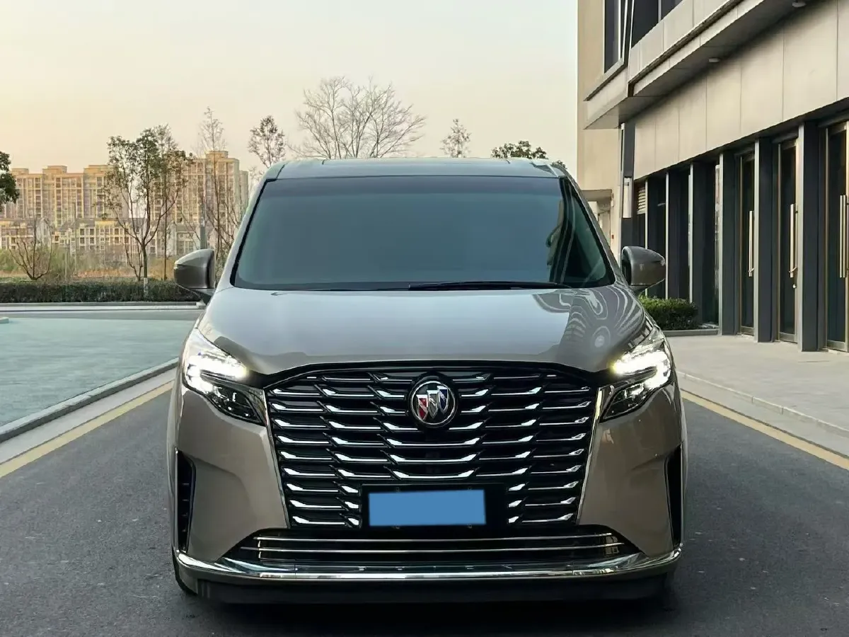 2023 Buick GL8 2.0T 237HP L4 9AT,autocango,china used car exporter,china ev exporter,chinese used car exporter,chinese used ev exporter