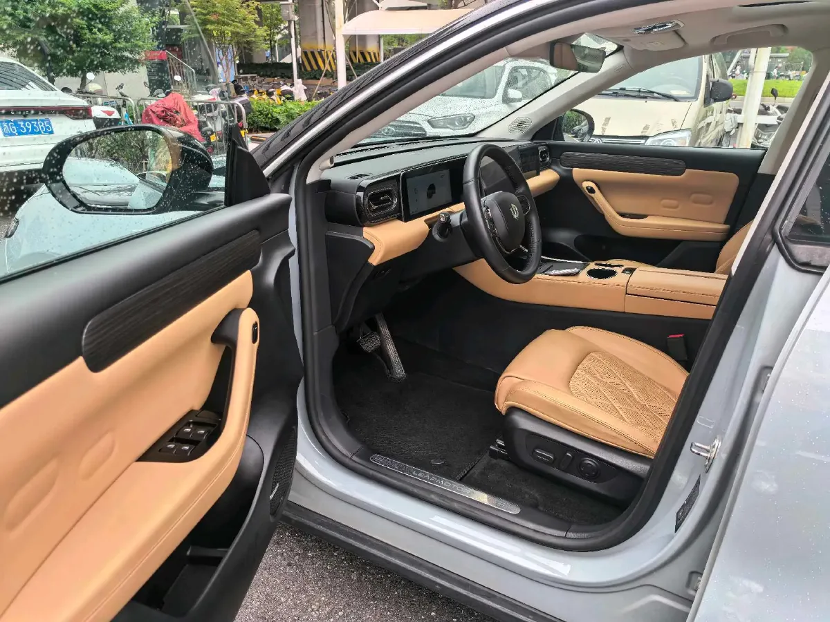 2024 Leapmotor C11 BEV 78.5KWH,autocango,china used car exporter,china ev exporter,chinese used car exporter,chinese used ev exporter