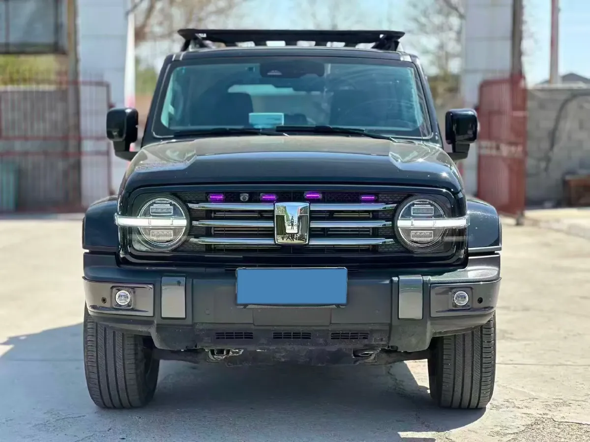 2023 Tank 300 2.0T 227HP L4 8AT,autocango,china used car exporter,china ev exporter,chinese used car exporter,chinese used ev exporter